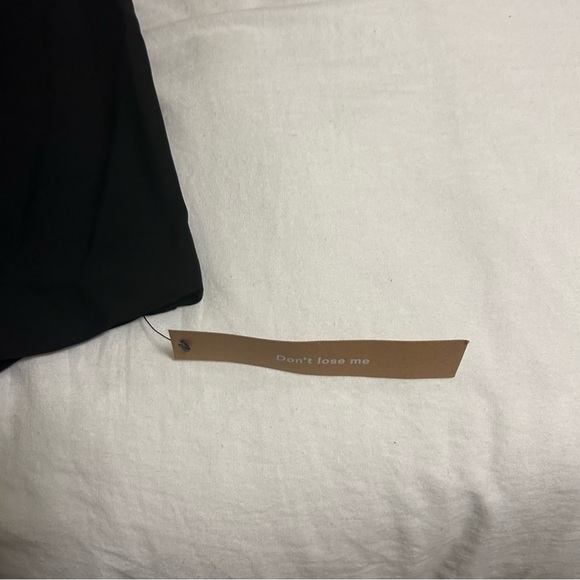 SOLD—⭐️NWT Reformation Landon Pants in Black⭐️ - Picture 6 of 8